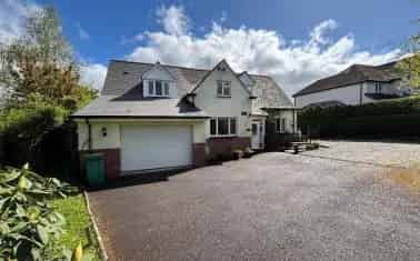 Spacious Detached Family Home in Okehampton with Dartmoor Views