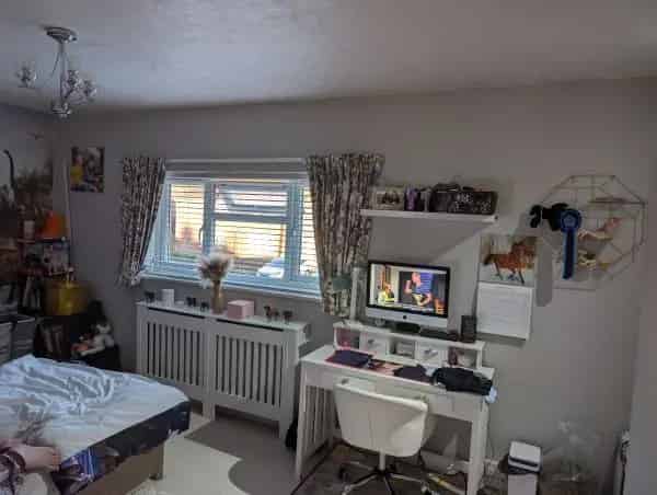 Large 2 Bed Semi Detached House Huge Garden Potential 3rd Bedroom