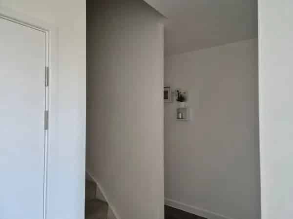 1st Floor 2-Bedroom Maisonette with Balcony Near Parks