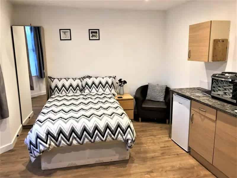 Studio Flat to Rent Warmley Near A4174