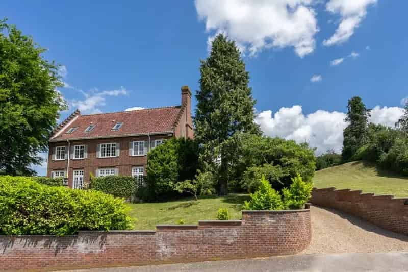 5 Bedroom Detached Georgian House Bungay
