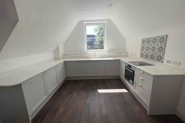 Flat to rent in Cathedral Road, Cardiff CF11