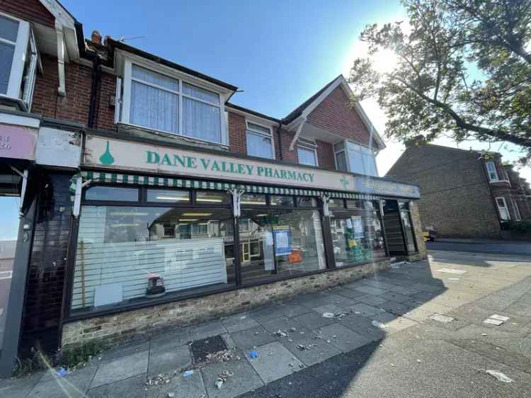 Retail Unit To Let in Margate