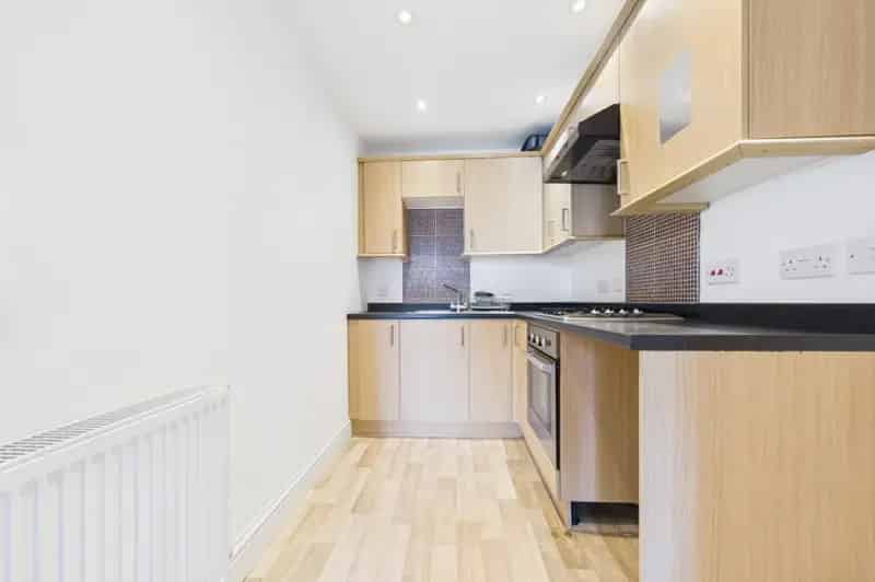 2 Bedroom Apartment For Sale Near Folkestone Central Station