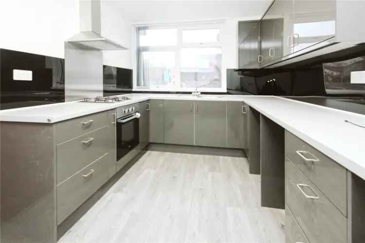 4 Bedroom House Central Location Available June