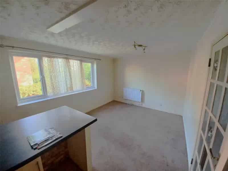 1 Bedroom Flat for Sale in Mitton Near Cheltenham