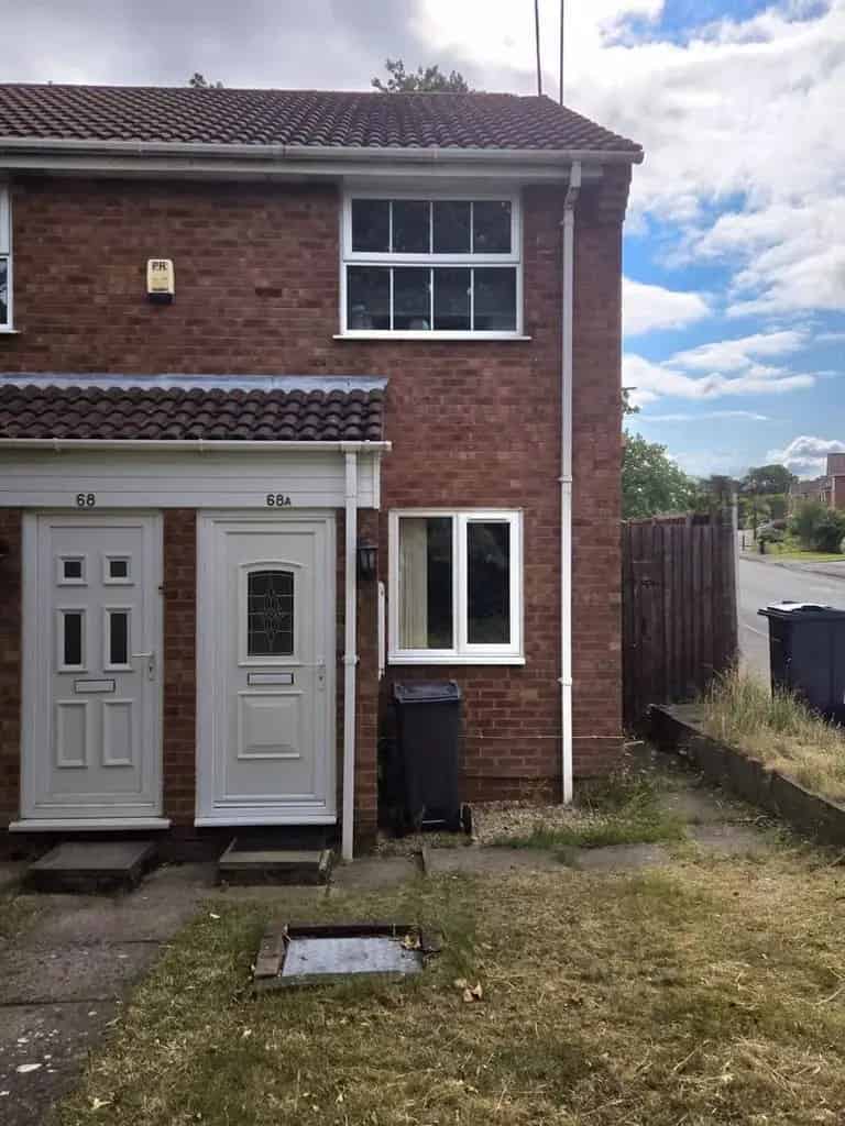 2 Bedroom Maisonette for Sale - Recently Refurbished