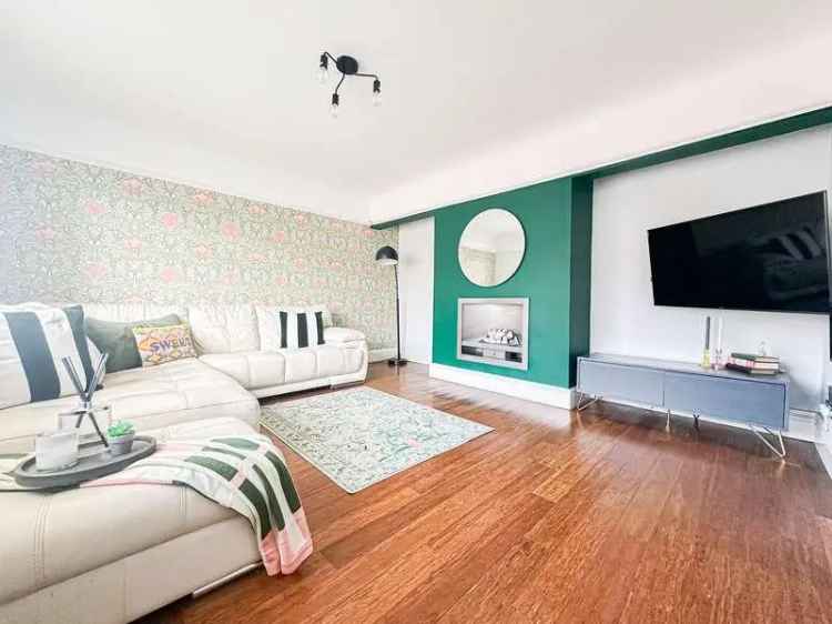 3 Bed Semi-Detached House for Sale