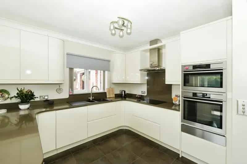 4 Bedroom Detached House for Sale Inkersall Derbyshire