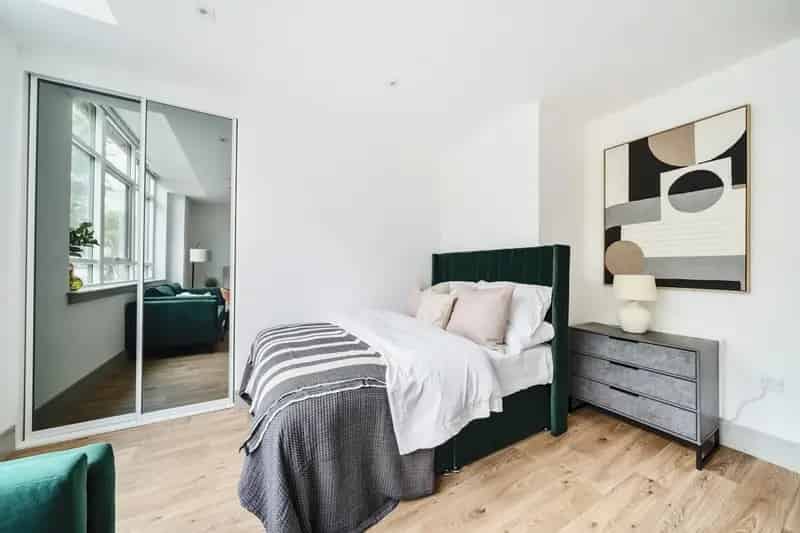 Seven Sisters Apartments Studio & One-Bed Modern City Living
