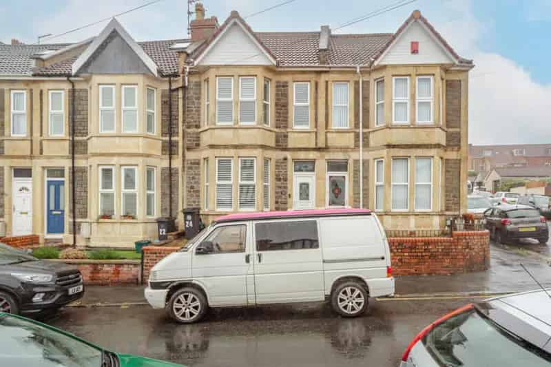 3 Bedroom Victorian Terrace House For Sale Winchester Road