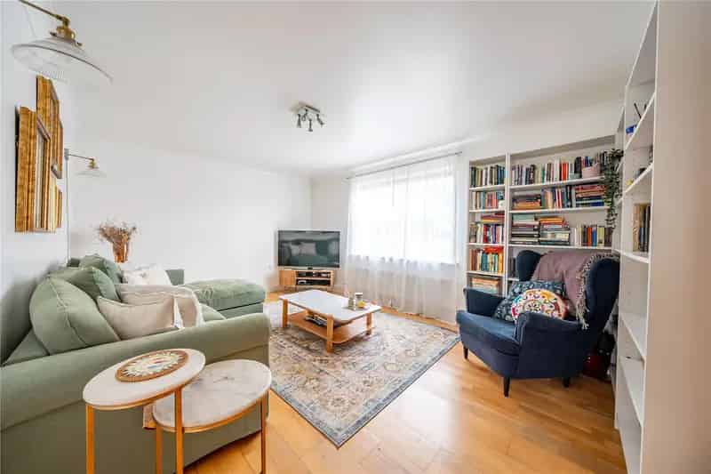 Mansion Gate Ground Floor Apartment Two Bedrooms Allocated Parking