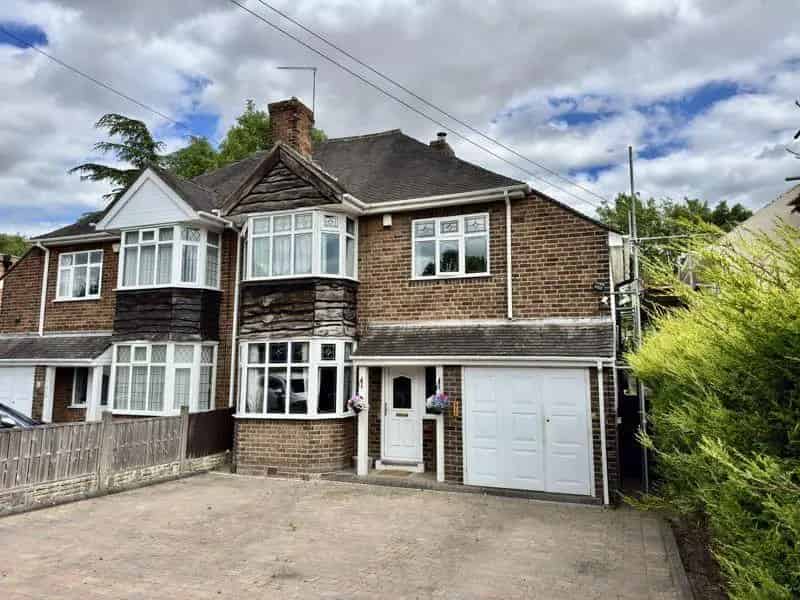 4 Bedroom Semi Detached House For Sale