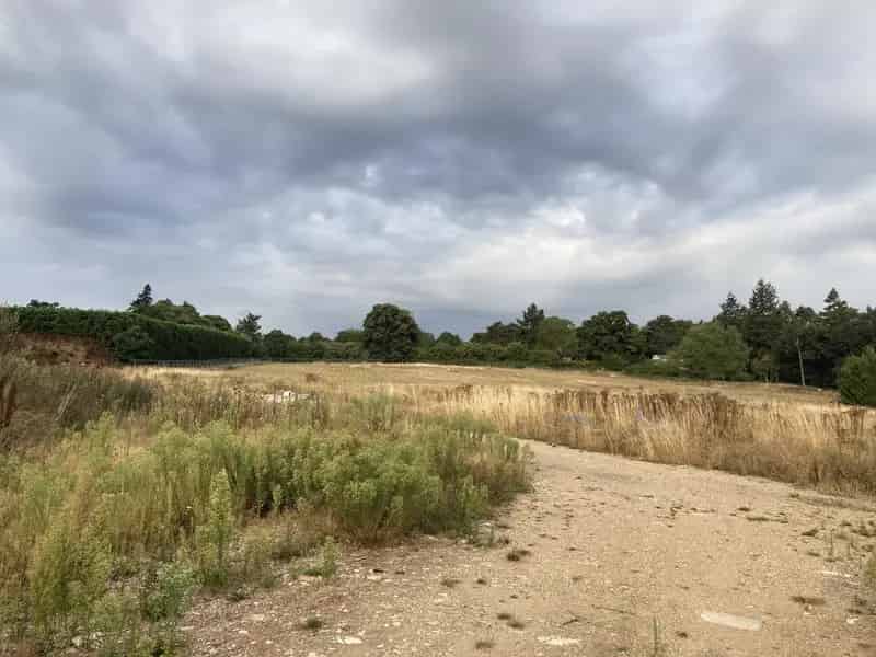 Short Term Open Storage 6 Month Rolling Contract 14 Acres Main Road Access