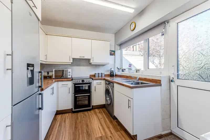 2 Bedroom Detached Bungalow Rothwell