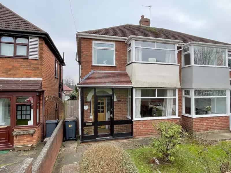 3 Bedroom Semi Detached House to Rent