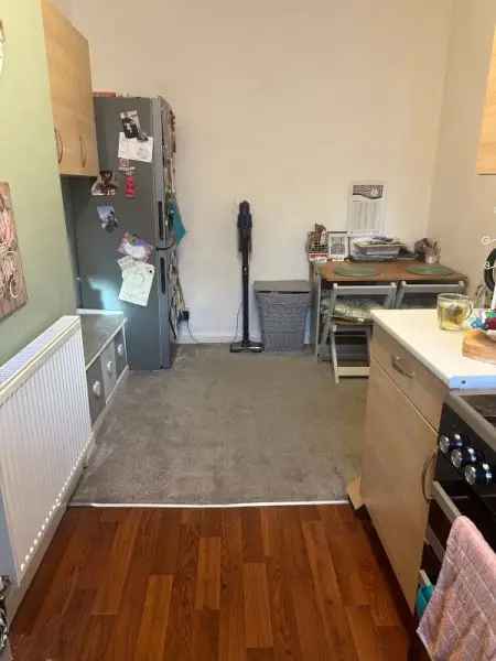 Flat For Rent in Leeds, England