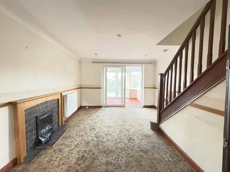 2 bedroom House
 For Sale