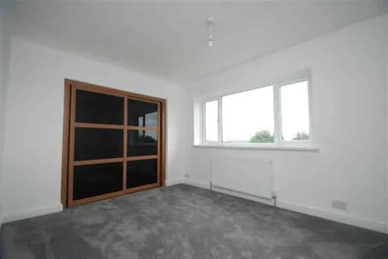4 Bedroom Detached House To Let - Newly Refurbished
