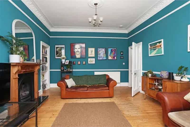 4 Bed House - Terraced with 2 Reception Rooms