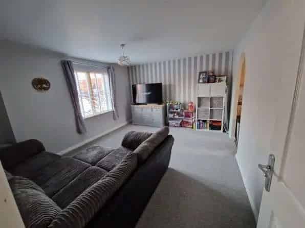Large 1 Bedroom Flat New Build with Garden