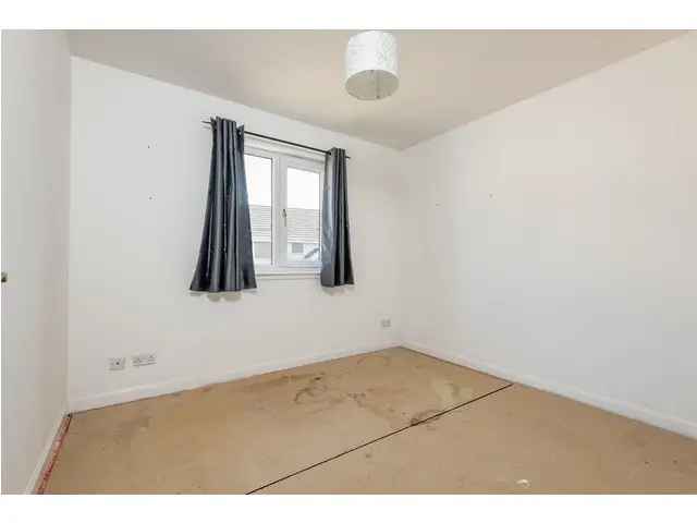 2 Bedroom Flat for Sale near Dunfermline City Centre