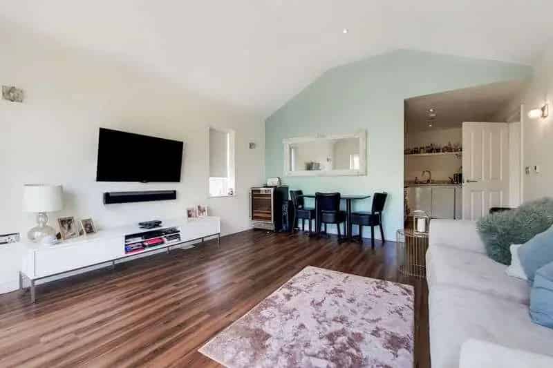 1 bed flat for sale