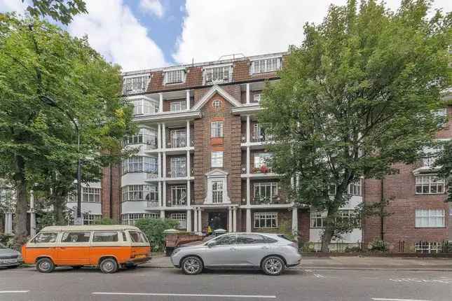 Flat to rent in Eton Avenue, Hampstead, London NW3