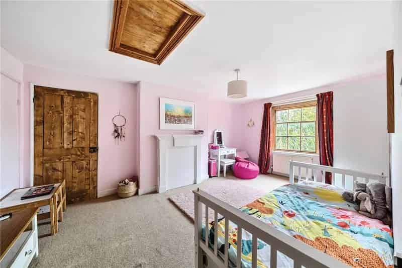 4 Bedroom Townhouse in Tiverton Grade II Listed Period Home