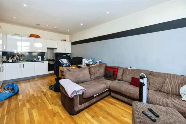 Two Bedroom Flat Town Centre Investment Tenants In Situ No Chain
