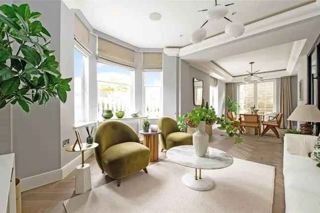 Flat for sale in Bassett Road, London W10