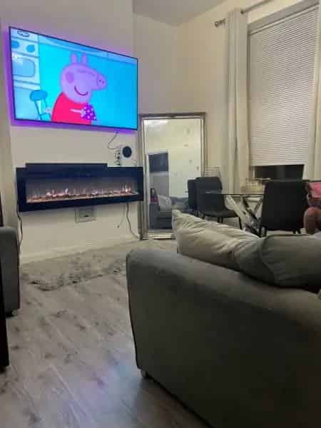 4 Bedroom House with Dining Room Near Enfield Tottenham Edmonton