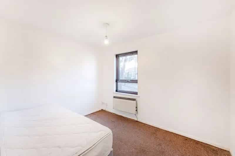 2 Bedroom Apartment House to Rent