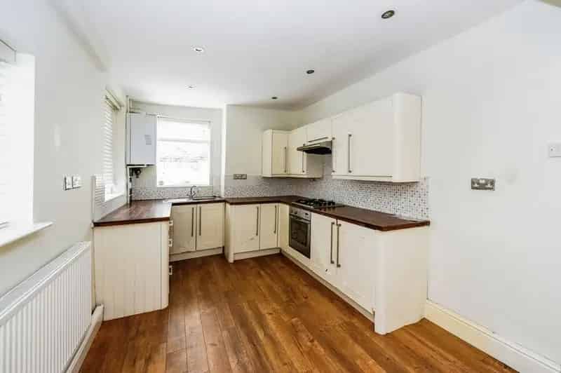 3 Bedroom Mid Terrace House to Rent Liverpool L9