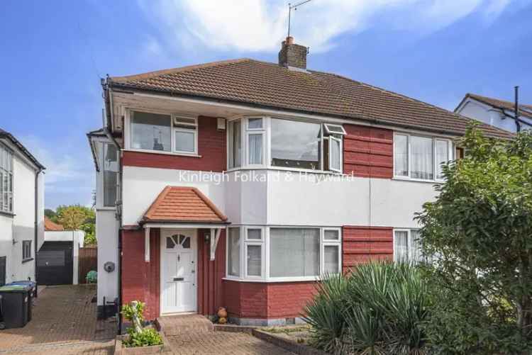 House For Sale in London, England