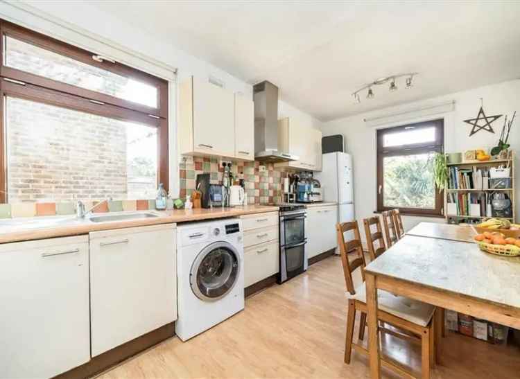 3-Bed Split-Level Flat Lee High Road Modernisation Opportunity