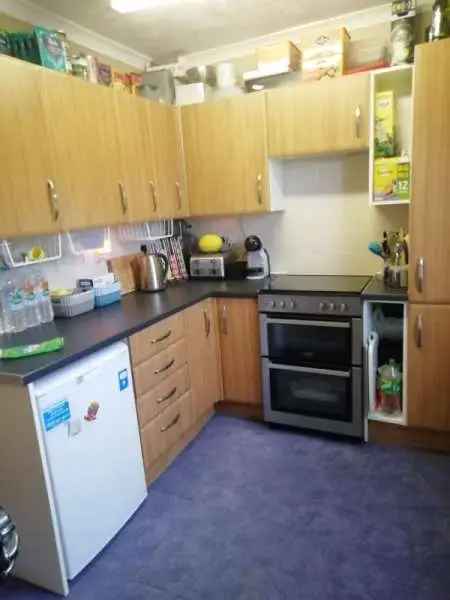 House For Rent in Penryn, England