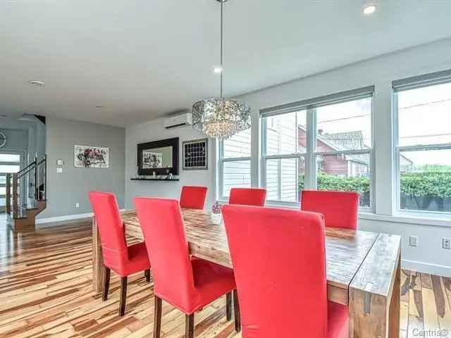 6 Bedroom House for Sale in Domaine des Collines