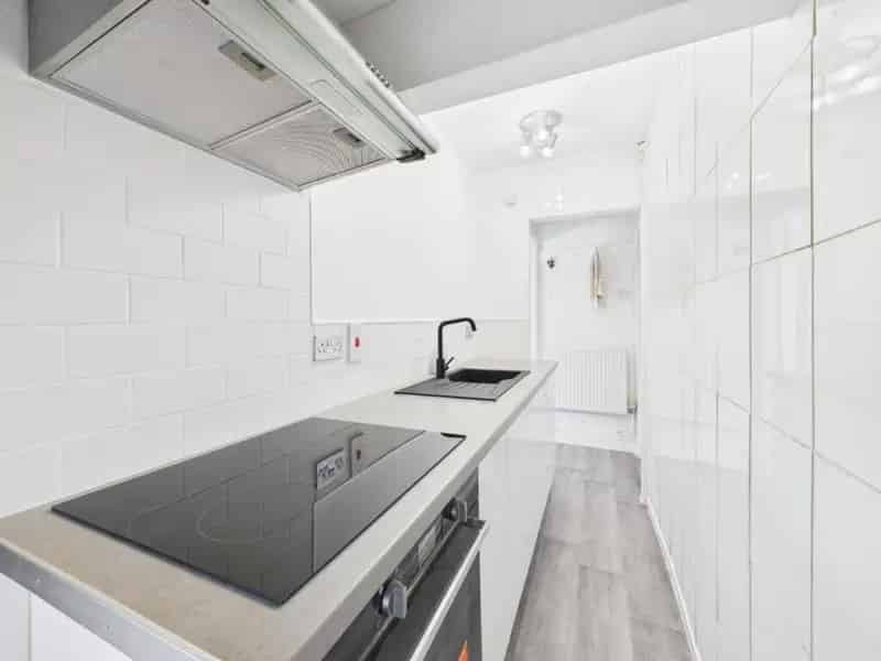 1 Bedroom Terraced Bungalow Near Amenities
