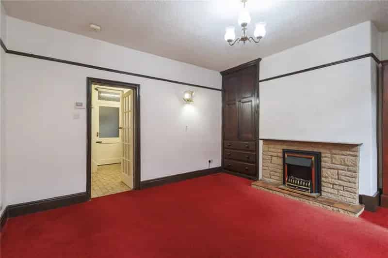 1911 Delph Two-Bedroom Stone Terraced House