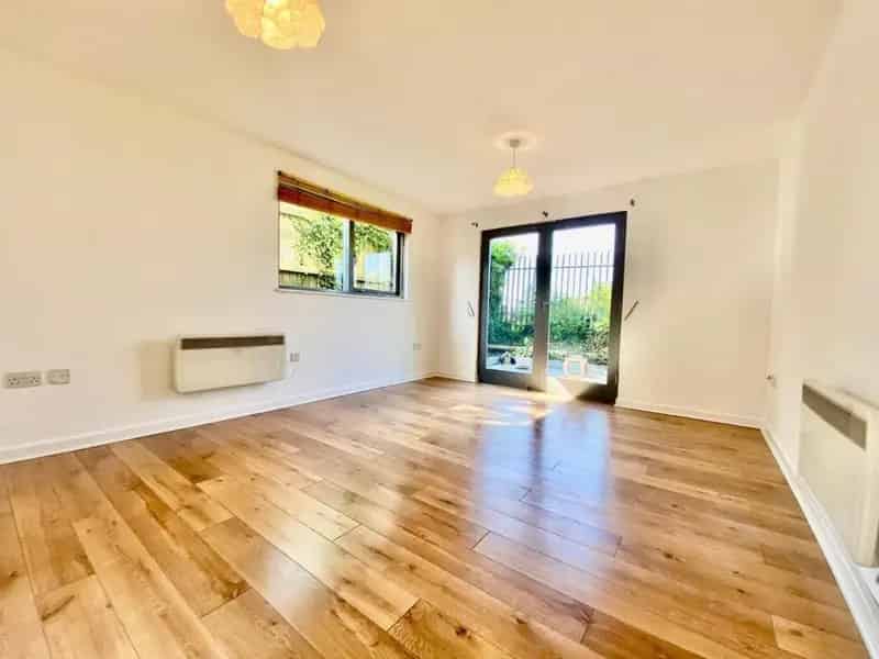 1 bedroom house