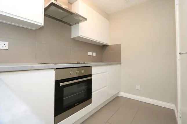 Flat to rent in Buccleuch Street, Glasgow G3