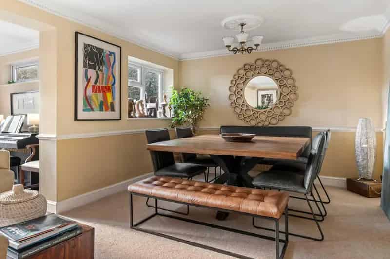 3 Bedroom Semi-Detached House Newgate Street Village Hertford