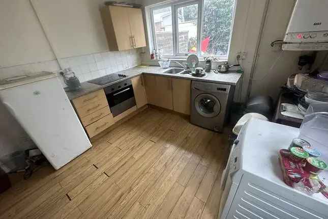 Terraced House for Sale in Maindy Cardiff