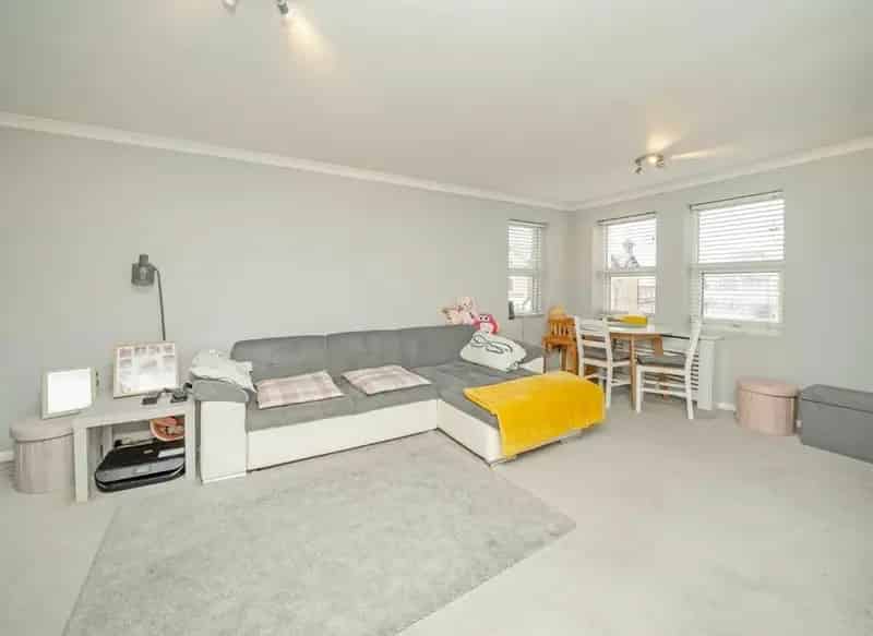 Two Double Bedroom Period Apartment Kingston Central