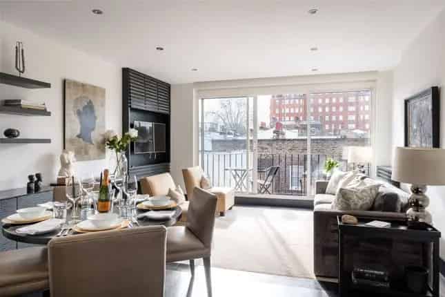 Two Bedroom Flat for Sale in Draycott Place London SW3