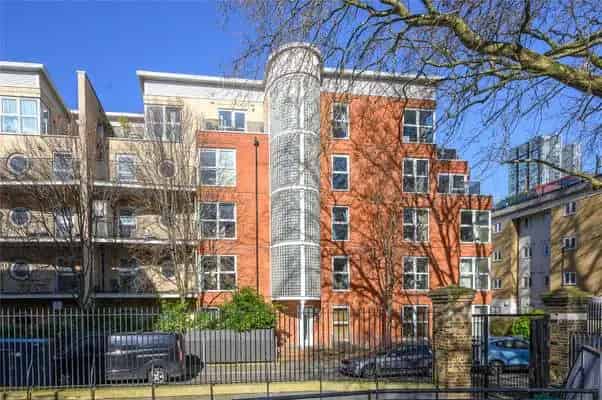 One Bedroom Penthouse Apartment in Clerkenwell