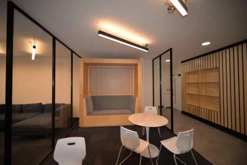 1 bedroom Flat
 To Let 
Total Size: 379 SQ FT