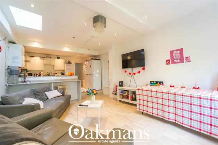 6 Bedroom 6 Ensuite Student House for Sale