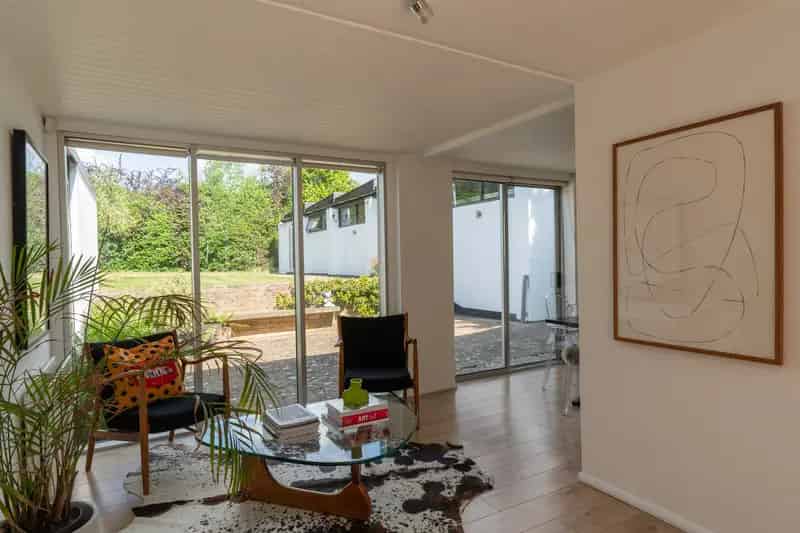 1960s Single-Storey House for Sale in Welwyn Hertfordshire